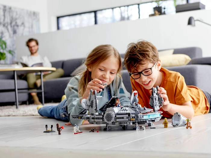 LEGO Star Wars Episode IX - Millennium Falcon
