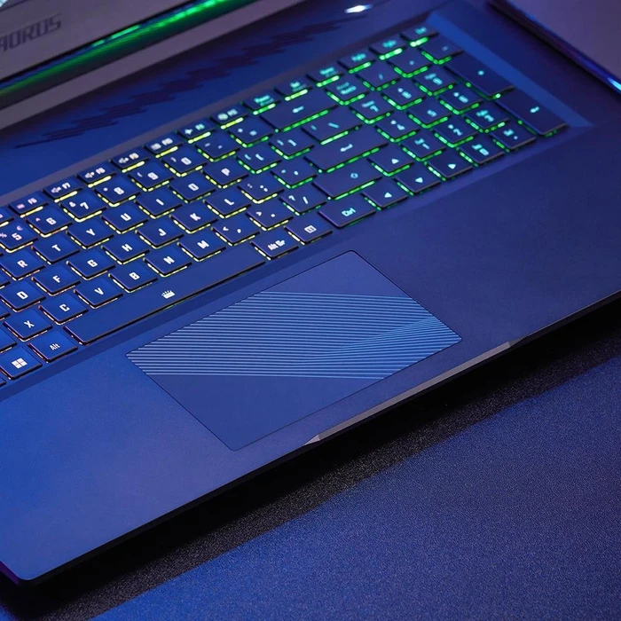 GIGABYTE AORUS 17, Core i7-13620H, 16GB RAM, 1TB SSD, GeForce RTX 4070, DE