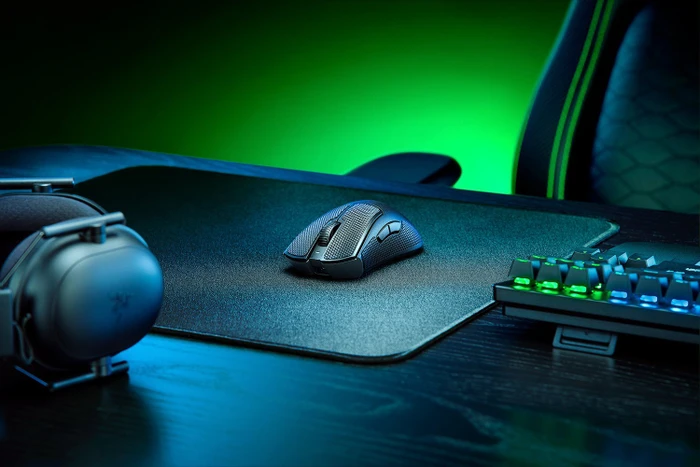 Razer DeathAdder V3 Pro schwarz, USB