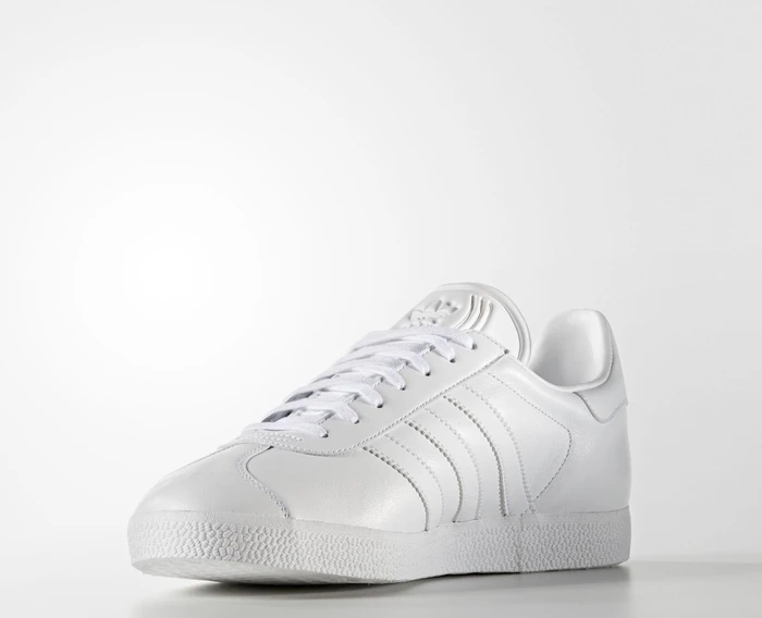 adidas Gazelle white/gold met