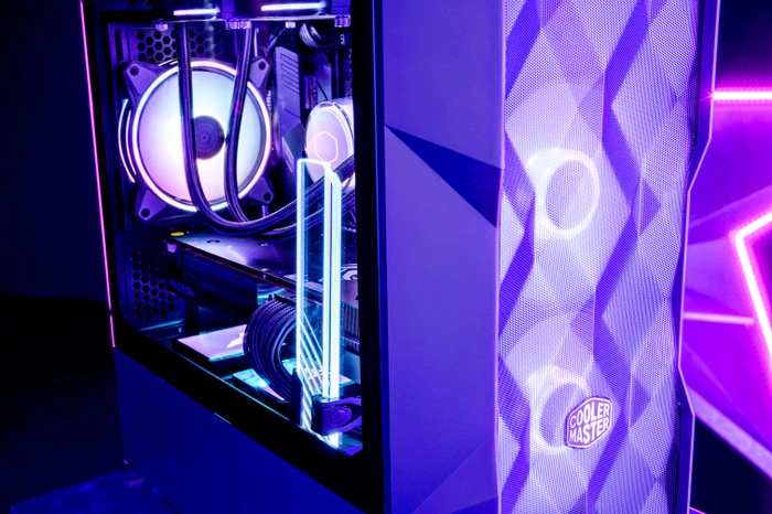 Cooler Master MasterBox TD300 Mesh, schwarz, Glasfenster