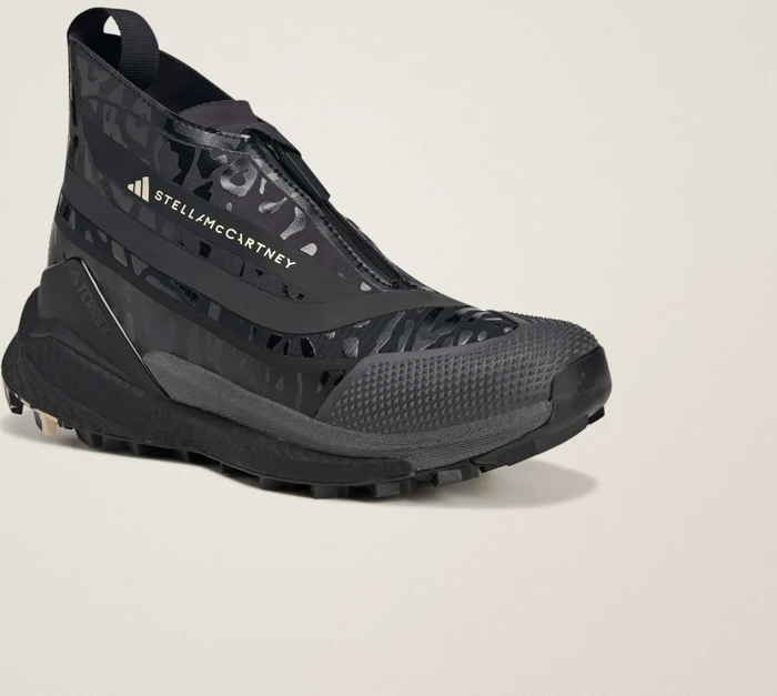 adidas Stella McCartney X Terrex Free Hiker GTX core black/utility black/almond milk/smc (Damen)