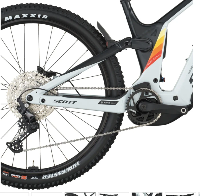 Scott Patron 930 cumulus white/black Modell 2026