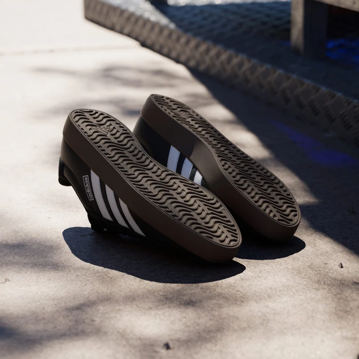 adidas VL Court 3.0 core black/cloud white/gum (Herren)