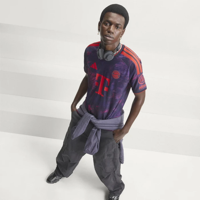 adidas FC Bayern München Authentic 2026/2027 Ausweichtrikot kurzarm (Herren)