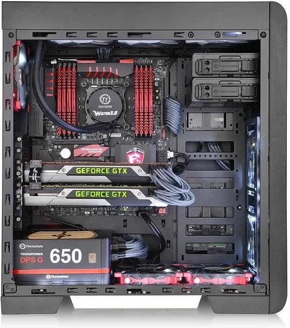 Thermaltake Core V41, Acrylfenster