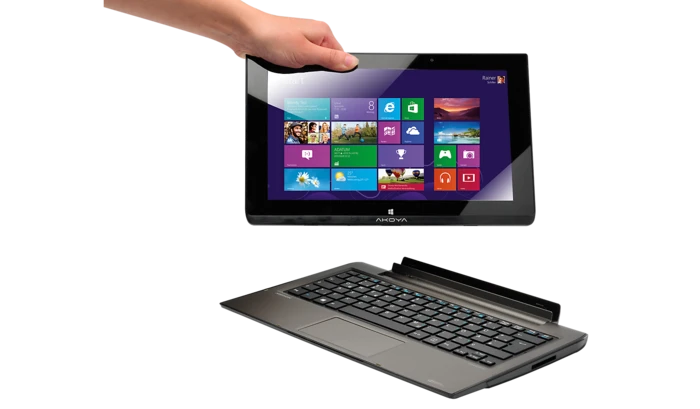 Medion Akoya P2211T, Celeron N2920, 4GB RAM, 64GB SSD, 500GB HDD, DE