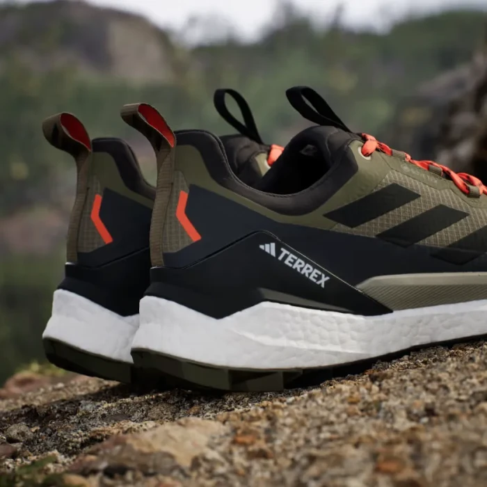 adidas Terrex Free Hiker 2.0 Low GTX olive strata/core black/carbon (Herren)