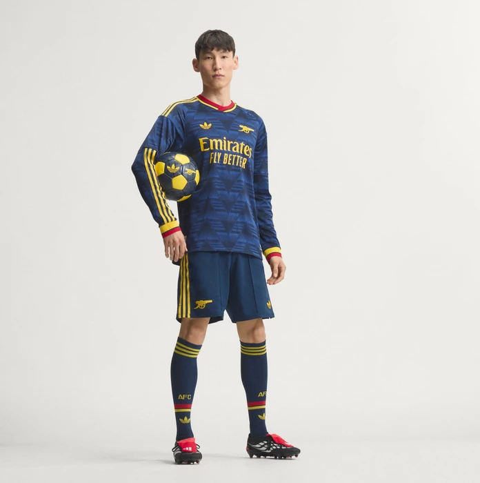 adidas FC Arsenal Authentic 2026/2027 Auswärtstrikot langarm collegiate navy (Herren)