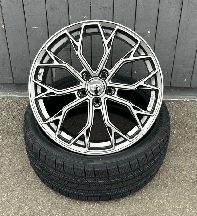 Damina Performance DM18 8.5x19 5/112 ET45 (verschiedene Farben)