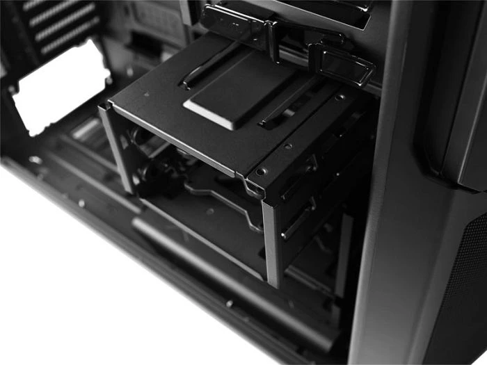 NZXT Phantom 630 Gunmetal, Acrylfenster
