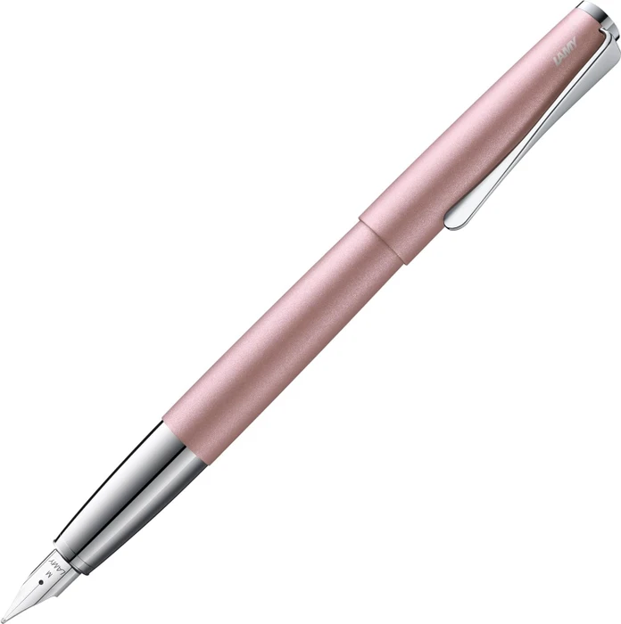 Lamy studio rose, rechte Hand, mittel