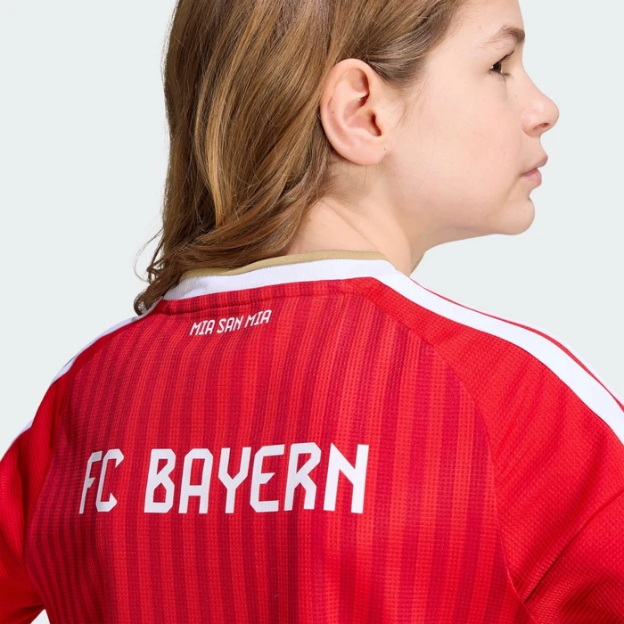 adidas FC Bayern München 2026/2027 Heimtrikot langarm (Junior)