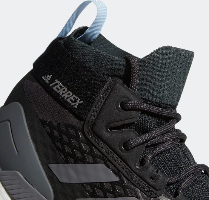 adidas Terrex Free Hiker Gore-Tex carbon/grey four/glow blue (Damen)
