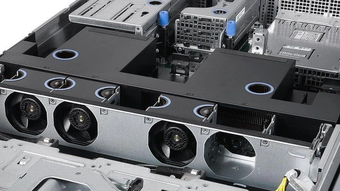 Lenovo ThinkServer RD450, Xeon E5-2620 v3, 8GB RAM, 2HE