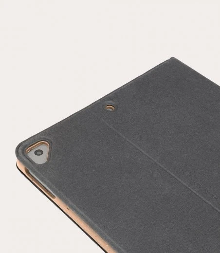 Tucano Verde biodegradable Case für Apple iPad (7/8/9.Gen) 10.2", schwarz
