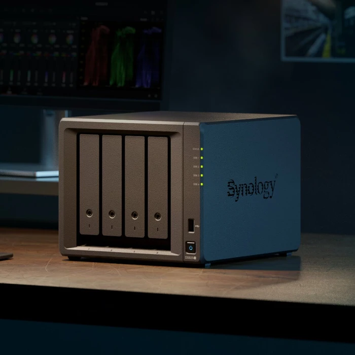 Synology DiskStation DS925+, 4GB RAM ECC, 2x RJ-45 2.5GBase-T, 2x USB-A 3.0