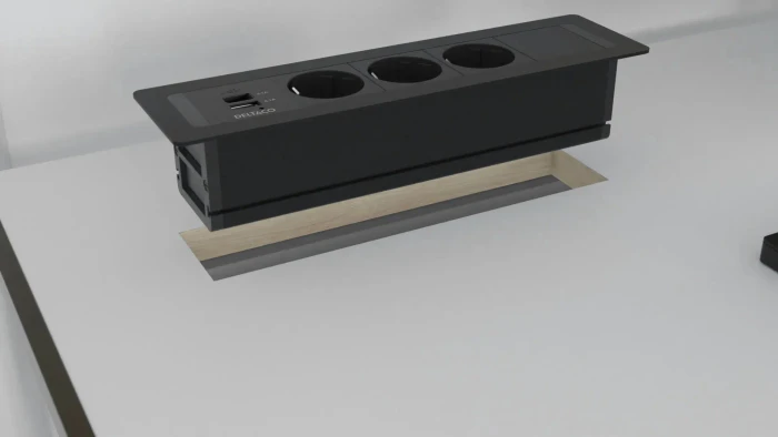 Deltaco GT-1303 Steckdosenleiste für Einbaumontage, 3-fach, 1x USB-A/1x USB-C, schwarz