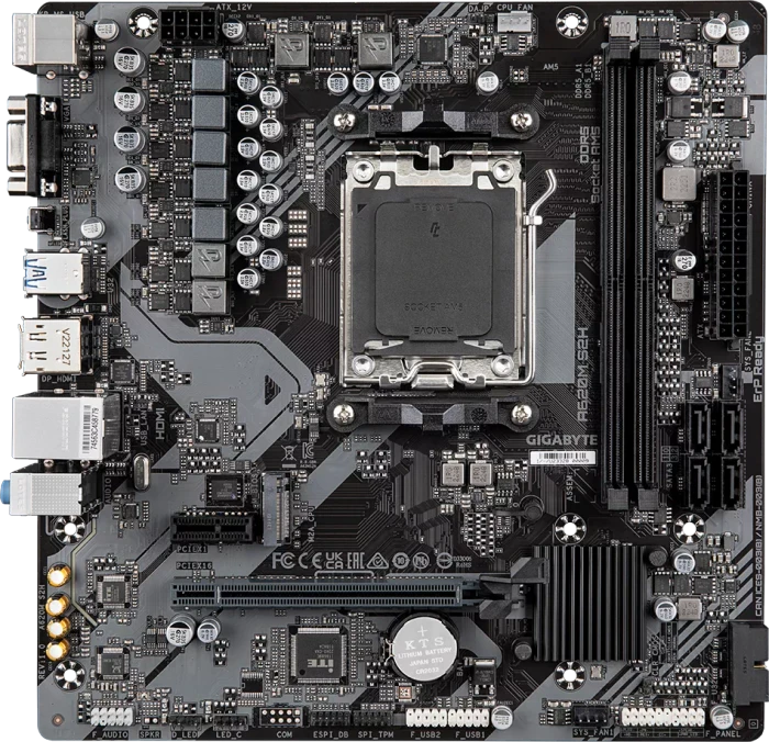 GIGABYTE A620