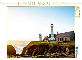 Calvendo Leuchtturm errichtet auf den Ruinen einer alten Abtei in Saint Mathieu (Frankreich)