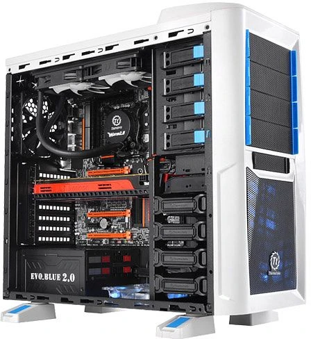 Thermaltake Chaser A41 Snow Edition, Acrylfenster