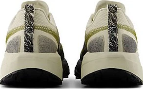 New Balance FuelCell SuperComp Trail v2 angora/basil oil (Damen)