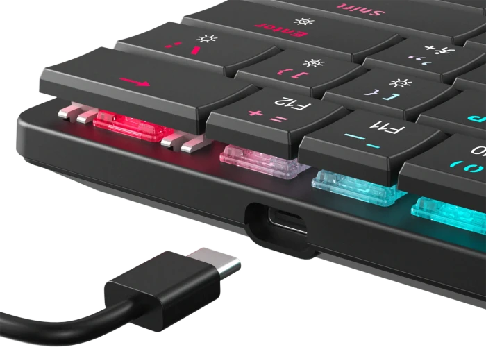 White Shark NAGAMAKI, schwarz, LEDs RGB, low-profile RED Switches, USB, US