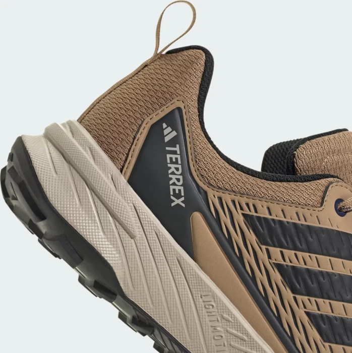 adidas Terrex Tracefinder 2 Climaproof cardboard/core black/bronze strata (Herren)