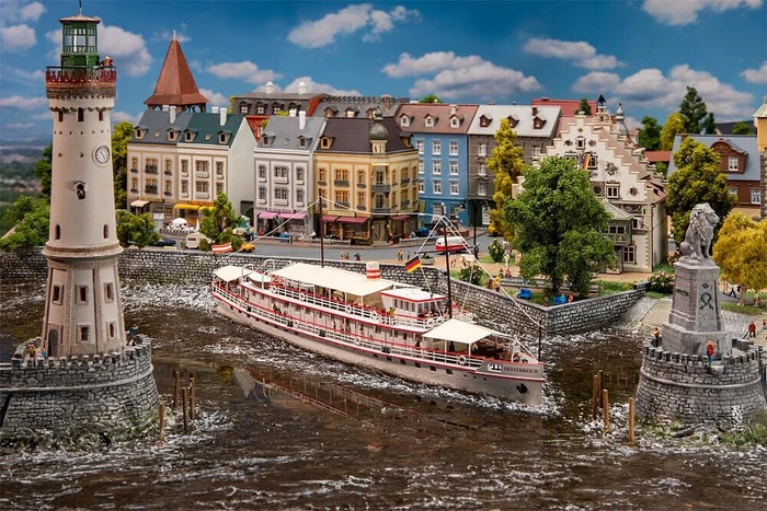 Faller Fahrgastschiff Oesterreich