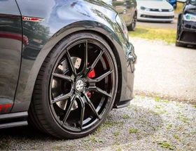 V1 Wheels V1  8.0x18 5/112 ET35 (verschiedene Farben)