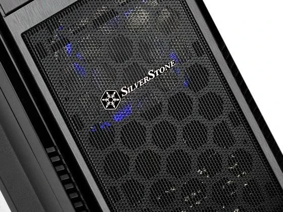 SilverStone Precision PS11 schwarz, schallgedämmt