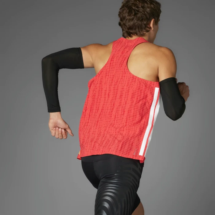 adidas Adizero Singlet Laufshirt ärmellos semi lucid red/pure ruby (Herren)