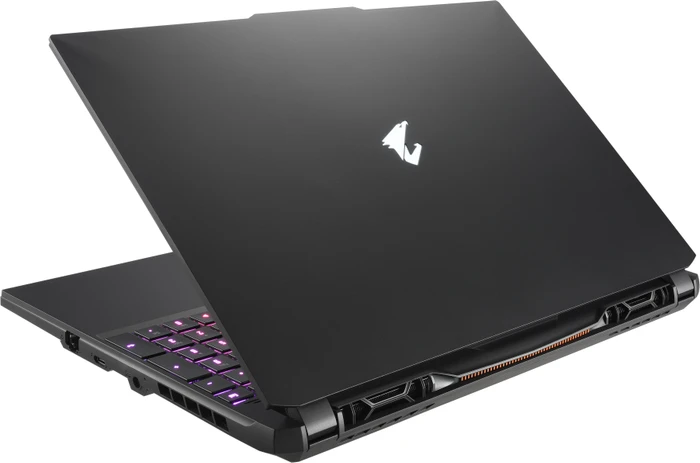 GIGABYTE AORUS 15, Core i7-12700H, 16GB RAM, 1TB SSD, GeForce RTX 3070 Ti, DE