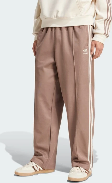 adidas Adicolor Baggy Fit Firebird Trainingshose lang trace brown (Herren)