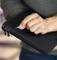 Artwizz Neopreen Sleeve Pro für MacBook Air 13" (2022 / M2), schwarz Vorschaubild