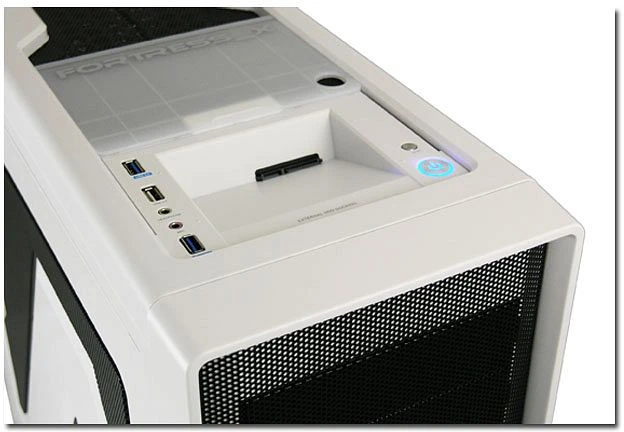 LC-Power Gaming 973W Fortress_X