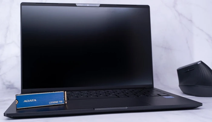 ADATA LEGEND 750 1TB, M.2 2280 / M-Key / PCIe 3.0 x4, Kühlkörper