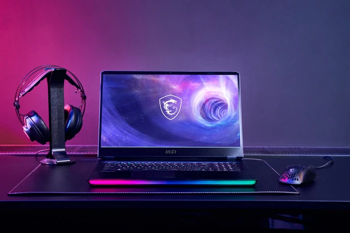 MSI Raider GE76 12UGS-001, Core i7-12700H, 32GB RAM, 1TB SSD, GeForce RTX 3070 Ti, DE