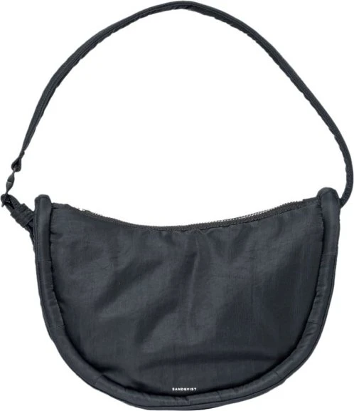 Sandqvist Curve Half Moon Mini Umhängetasche schwarz