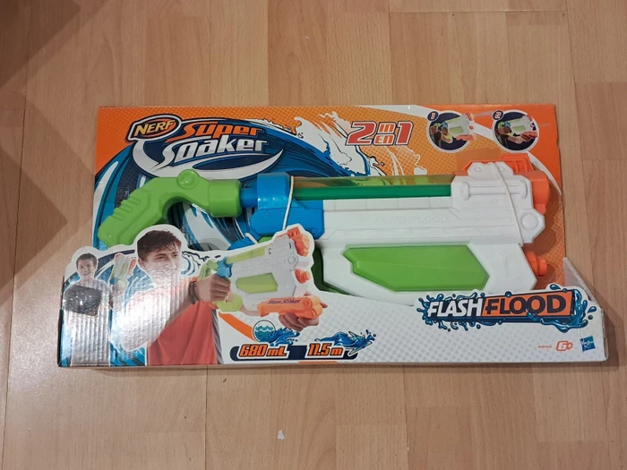 Hasbro Nerf Super Soaker FlashFlood