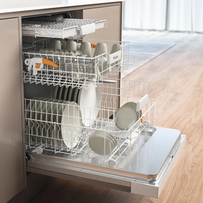 Miele G 5611 SCi Active brillantweiß