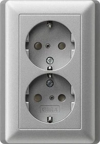 Gira SCHUKO-Doppelsteckdose 16A 250V mit Vollplatte, alu