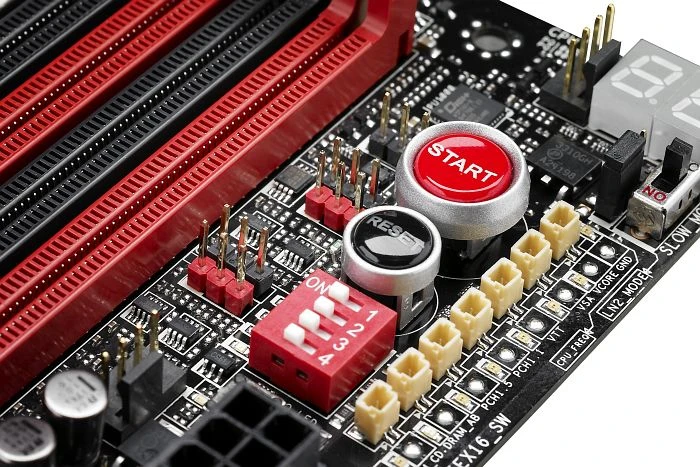 ASUS ROG Rampage IV Extreme (Intel 2011-0)