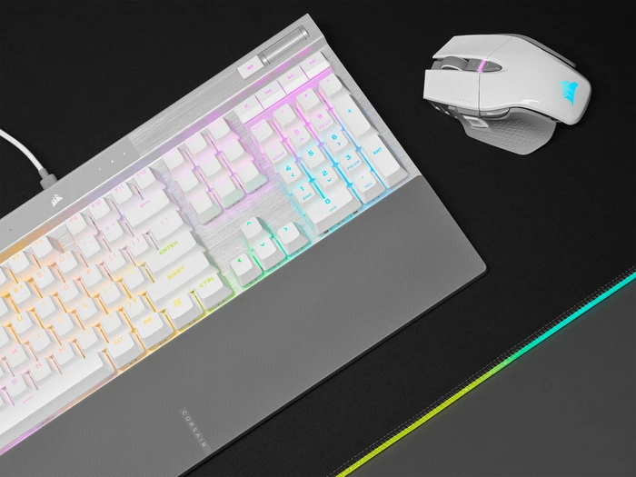 Corsair Gaming K70 RGB PRO, weiß, Corsair OPX, USB, DE
