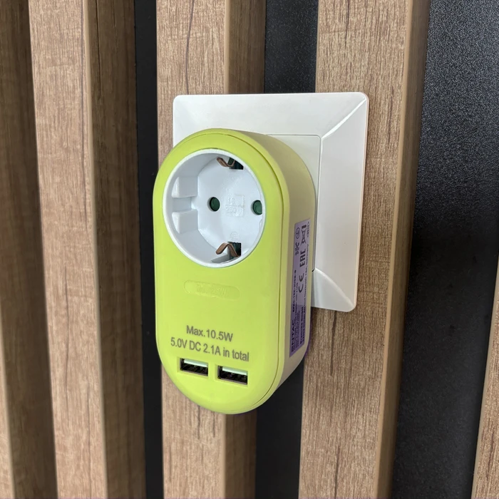 Entac Steckdosenadapter mit 2x USB-A, 1-fach, Lime