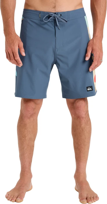 Quiksilver Surfsilk Arch 18" Badeshorts khaki/abstractom (Herren)