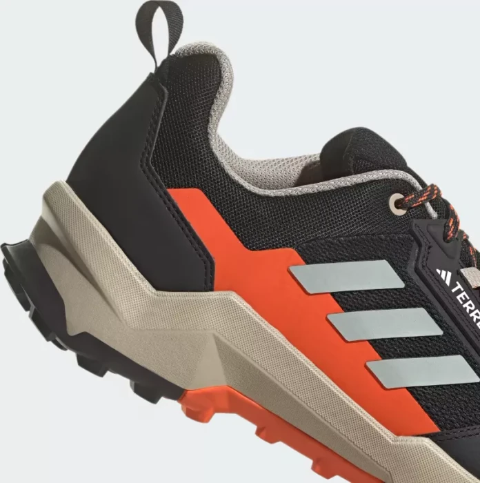 adidas Terrex AX4 core black/wonder silver/impact orange (Herren)