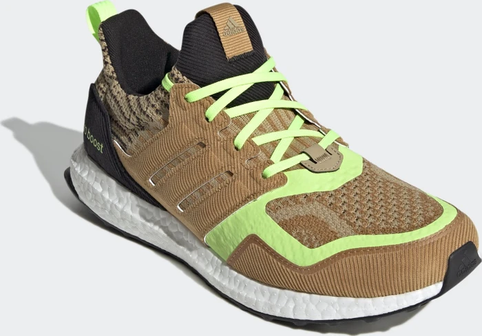 adidas Ultraboost DNA 5.0 core black/mesa/signal green (Herren)