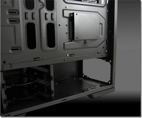 LC-Power Gaming 983B Silent Interceptor, schallgedämmt