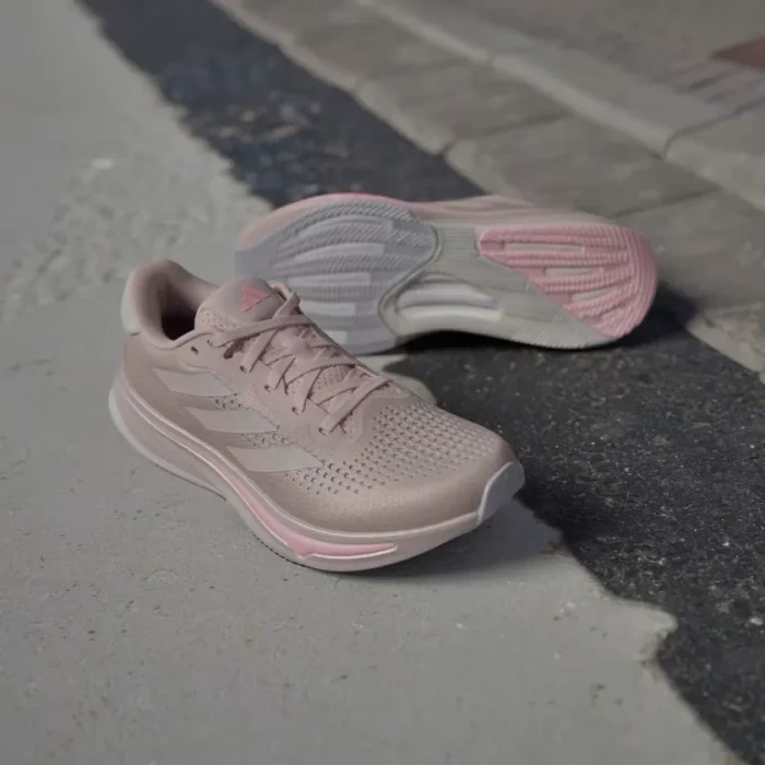 adidas Supernova Rise sandy pink/dash grey/pink spark (Damen)